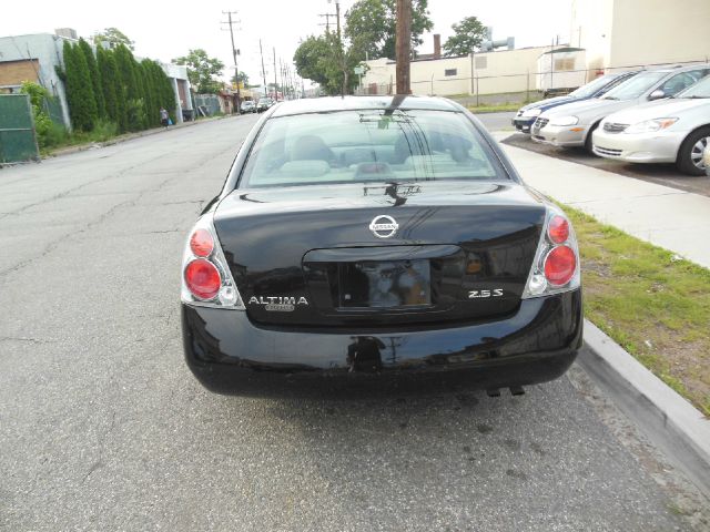 Nissan Altima 2005 photo 2