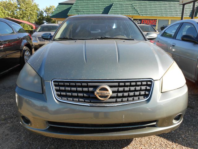 Nissan Altima 2005 photo 2