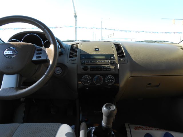 Nissan Altima 2005 photo 4