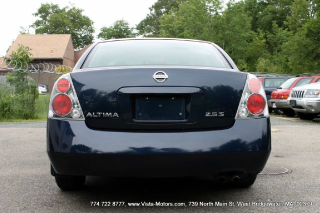 Nissan Altima 2005 photo 1