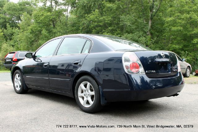 Nissan Altima 2005 photo 2