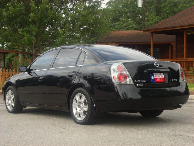 Nissan Altima 2005 photo 1