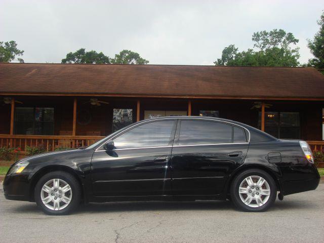 Nissan Altima 2005 photo 2