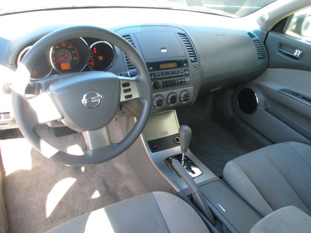 Nissan Altima 2005 photo 5