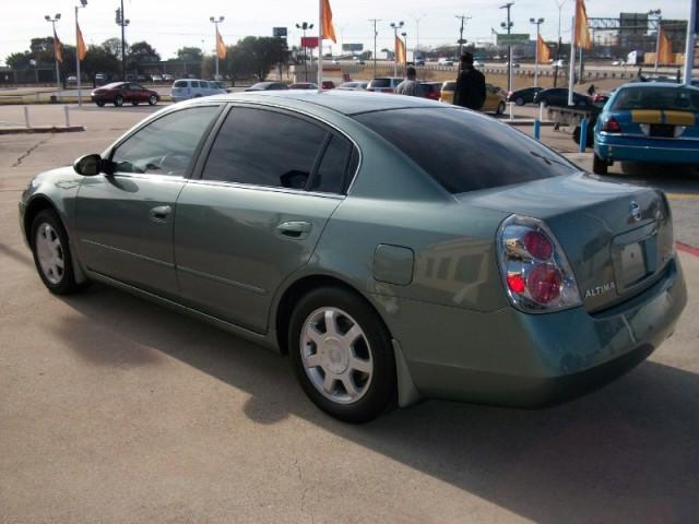 Nissan Altima 2005 photo 4