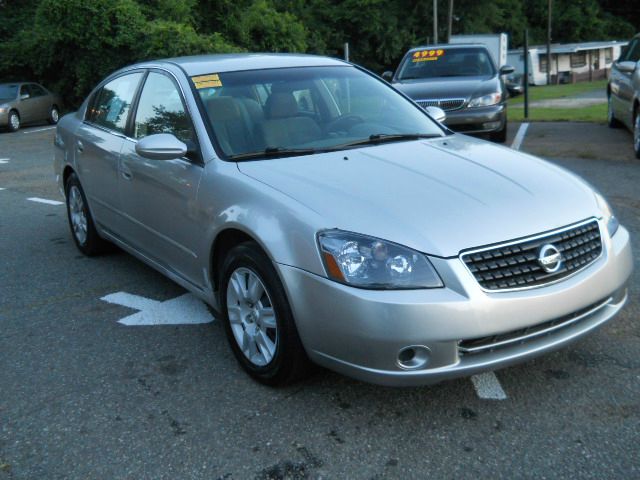 Nissan Altima 2005 photo 4