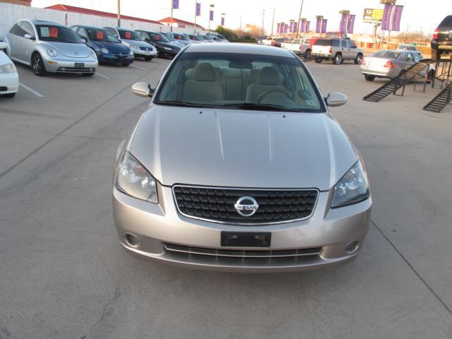 Nissan Altima 2005 photo 1