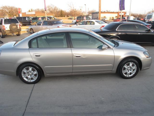 Nissan Altima 2005 photo 3