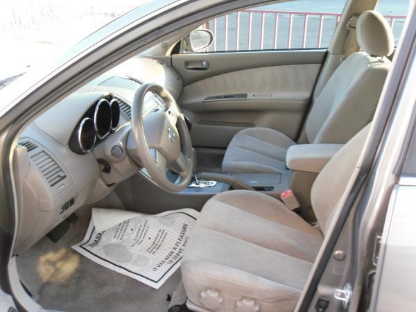 Nissan Altima 2005 photo 5