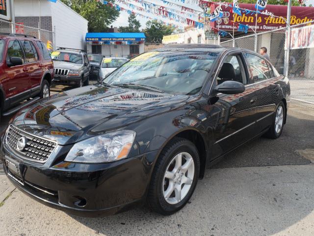 Nissan Altima 2005 photo 2