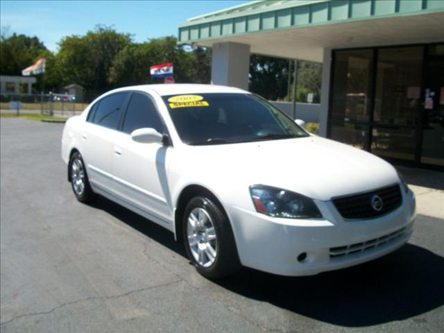 Nissan Altima Unknown Sedan