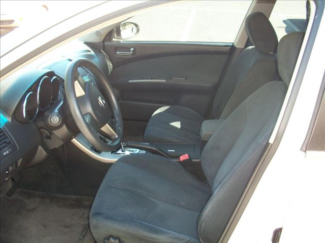 Nissan Altima 2005 photo 4