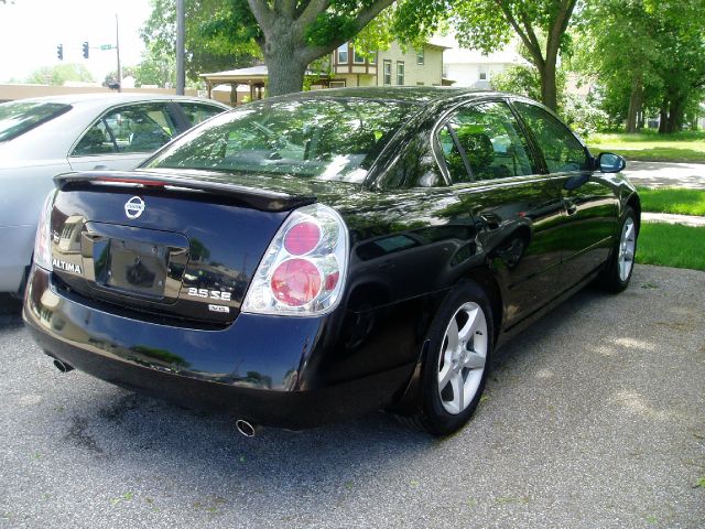 Nissan Altima 2005 photo 3