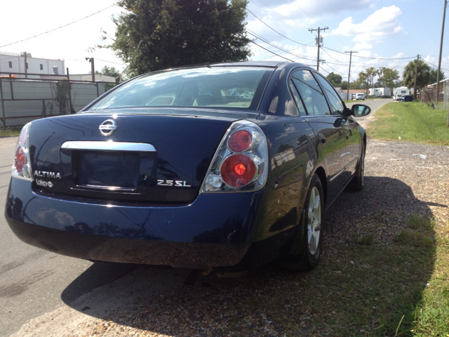 Nissan Altima 2005 photo 1