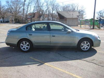 Nissan Altima 2005 photo 4