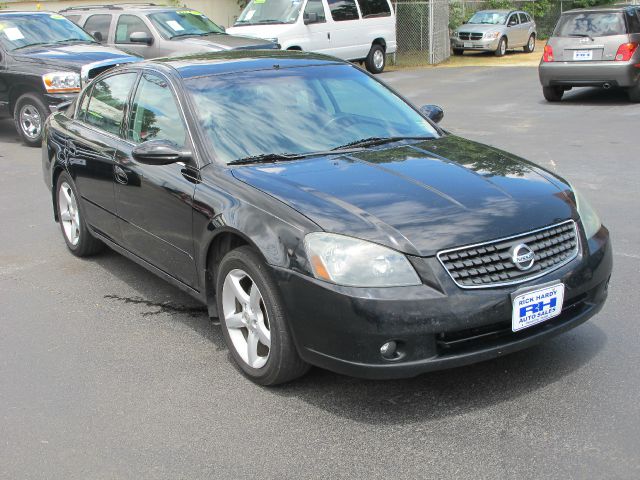 Nissan Altima 2005 photo 2