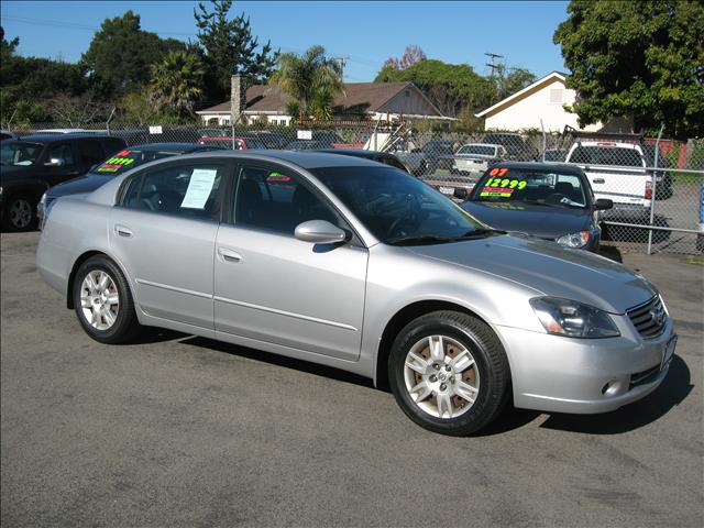 Nissan Altima 2005 photo 1