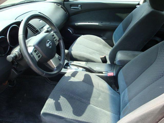 Nissan Altima 2005 photo 2