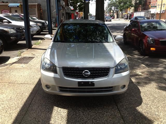 Nissan Altima 2005 photo 2