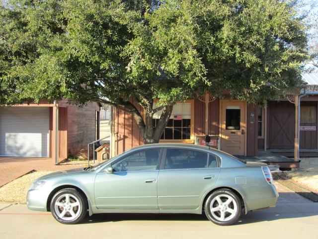 Nissan Altima Front-wheel Drive LS SUV Sedan