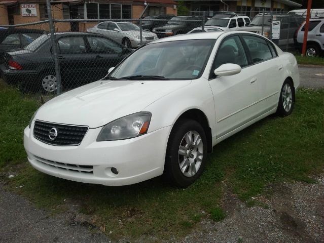 Nissan Altima 2005 photo 1