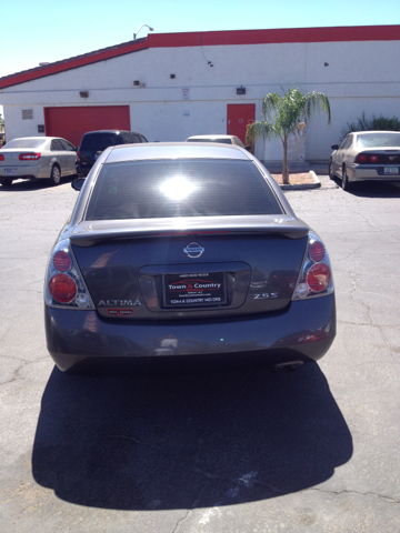 Nissan Altima 2005 photo 1