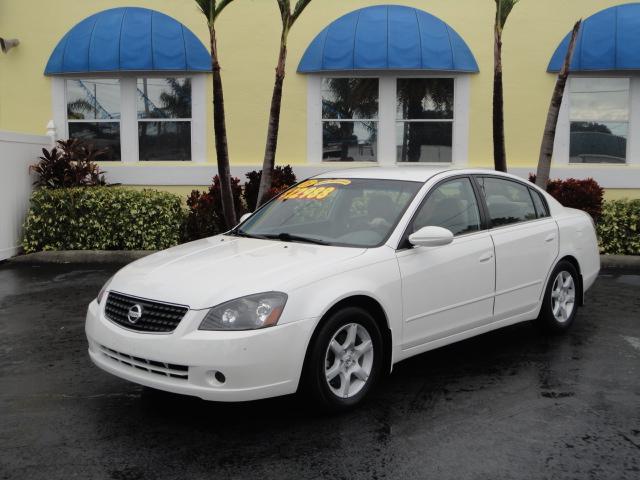 Nissan Altima 2005 photo 3