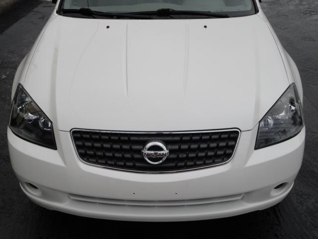 Nissan Altima 2005 photo 5