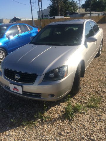 Nissan Altima 2005 photo 1