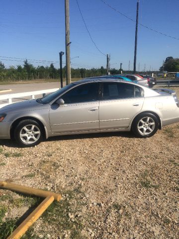 Nissan Altima 2005 photo 2