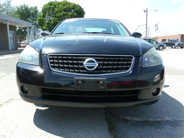 Nissan Altima 2005 photo 2