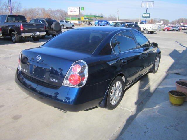 Nissan Altima 2005 photo 4