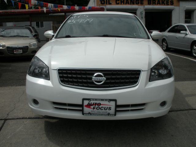 Nissan Altima 2005 photo 3