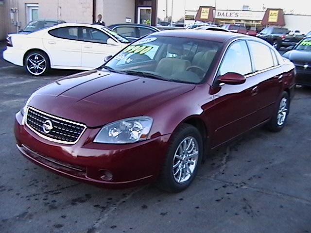 Nissan Altima 2005 photo 2