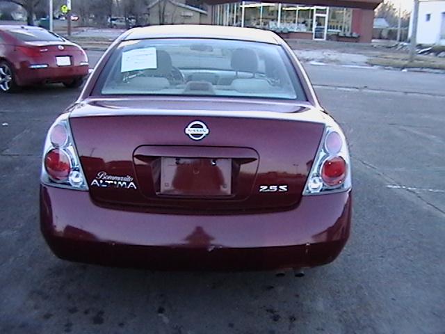 Nissan Altima 2005 photo 5