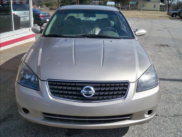 Nissan Altima 2005 photo 1