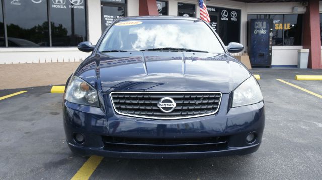 Nissan Altima 2005 photo 4