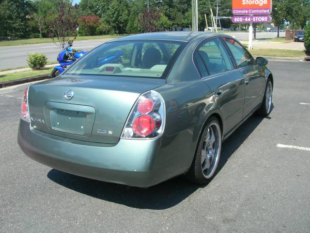 Nissan Altima 2005 photo 3