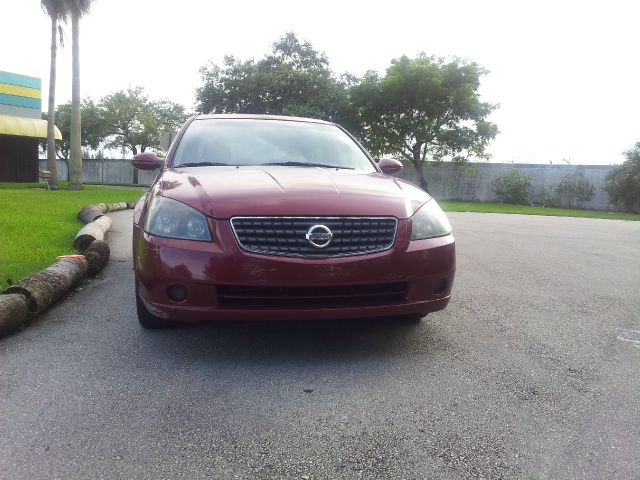 Nissan Altima 2005 photo 2