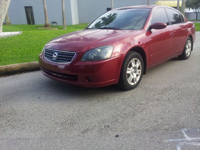 Nissan Altima 2005 photo 4