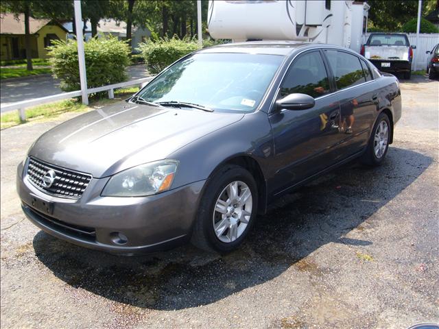 Nissan Altima XR Sedan