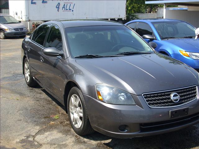 Nissan Altima 2005 photo 1