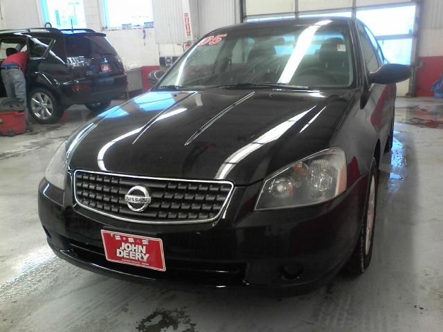 Nissan Altima 2005 photo 1