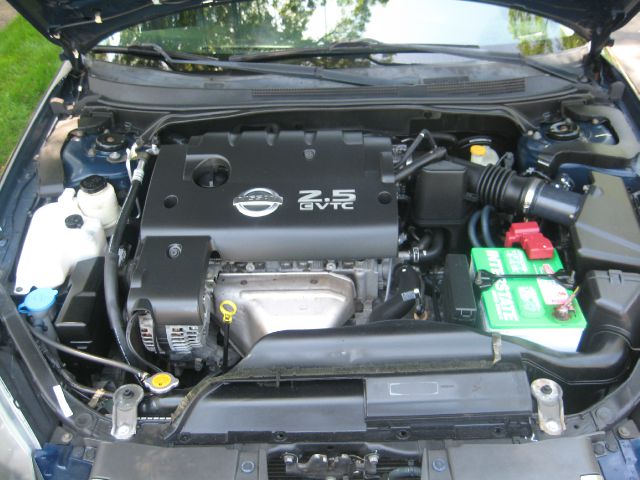 Nissan Altima 2005 photo 2