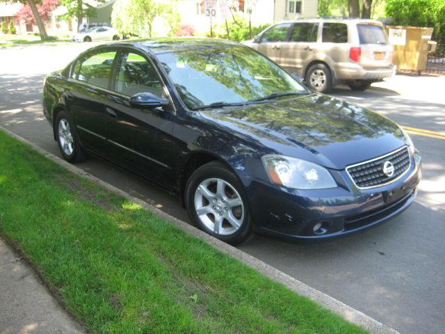 Nissan Altima 2005 photo 9