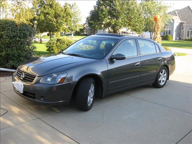 Nissan Altima 2005 photo 1