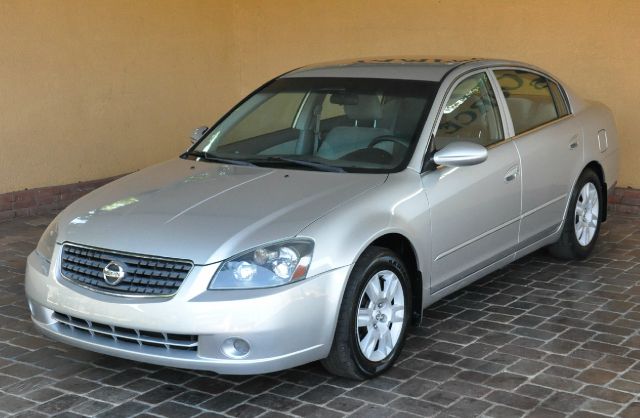 Nissan Altima 2005 photo 24