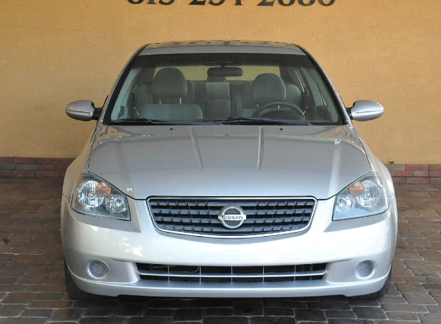 Nissan Altima 2005 photo 25