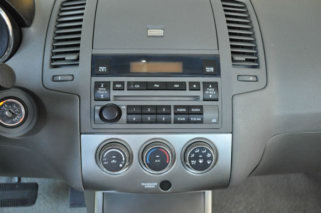 Nissan Altima 2005 photo 4