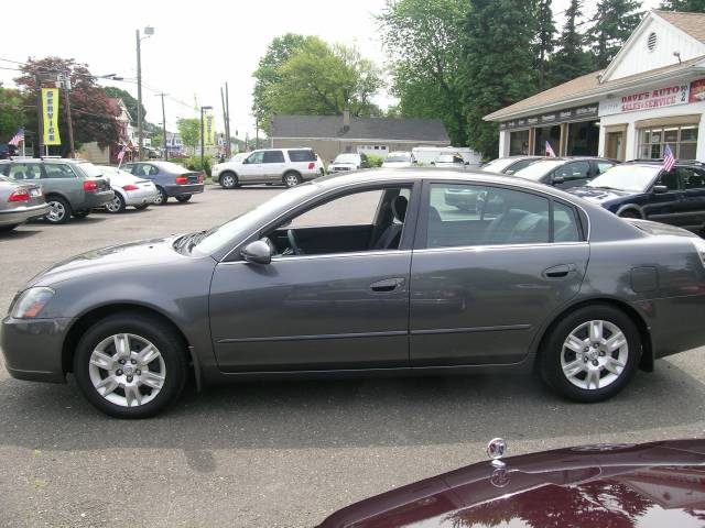 Nissan Altima 2005 photo 1